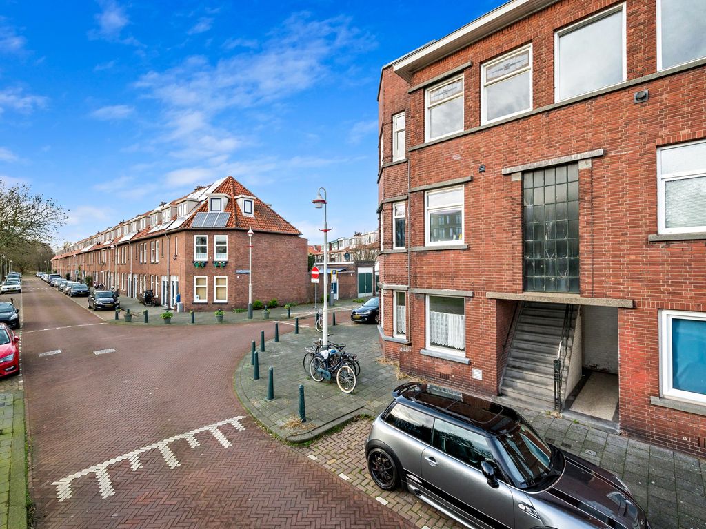 Sinjeur Semeynsweg 227, Den Haag