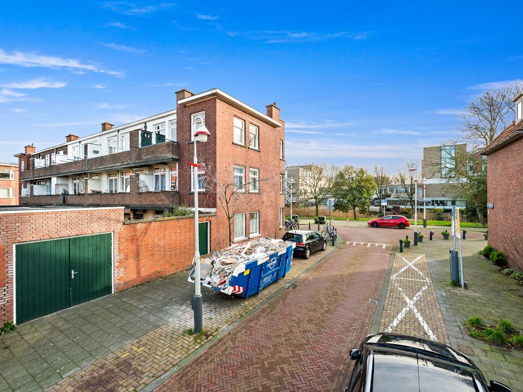 Sinjeur Semeynsweg 227, Den Haag