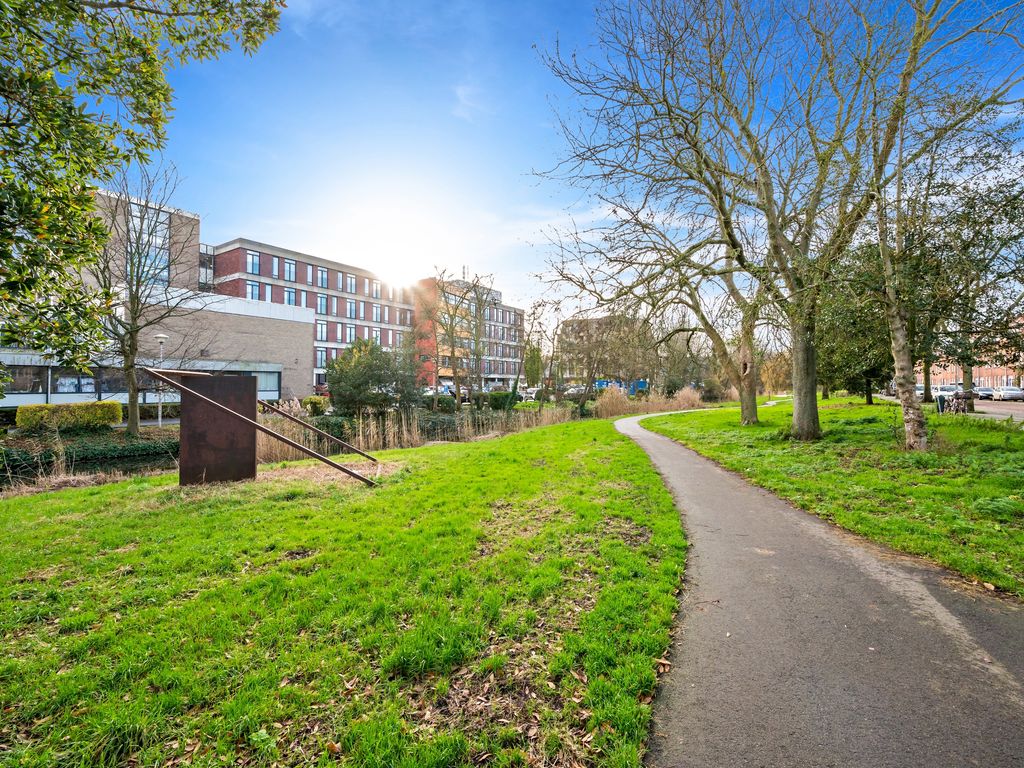 Sinjeur Semeynsweg 227, Den Haag