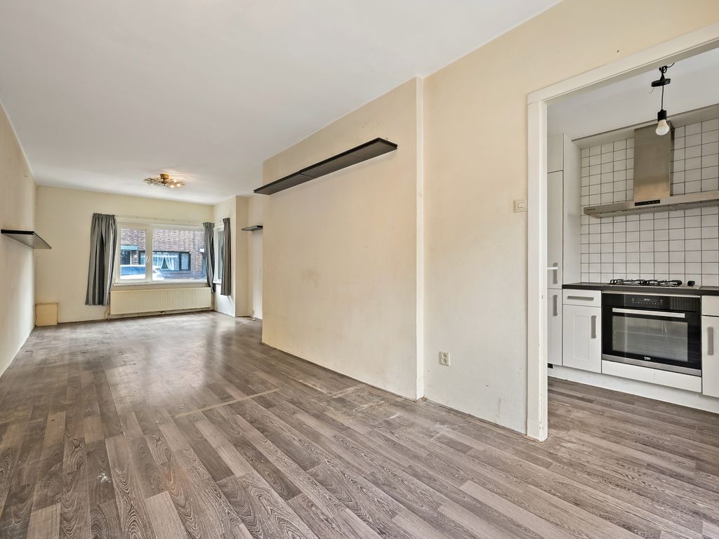 Boele van Hensbroekstraat 26, Den Haag