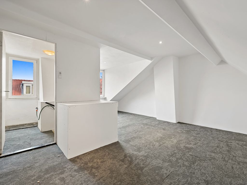 Boele van Hensbroekstraat 26, Den Haag