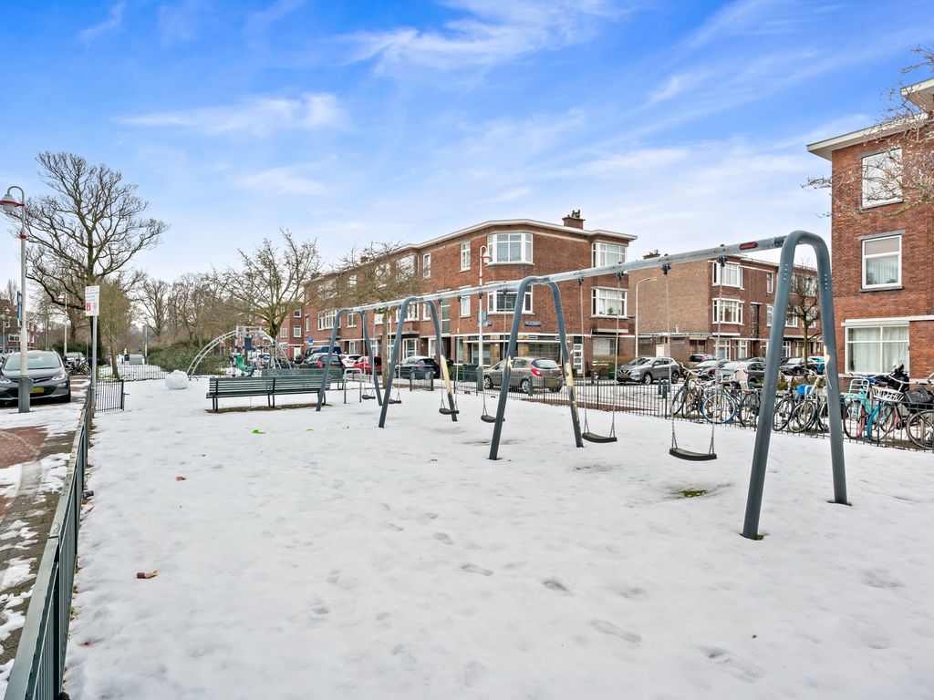 Boele van Hensbroekstraat 26, Den Haag