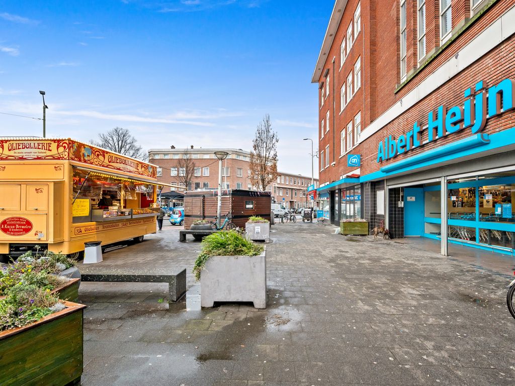 Boele van Hensbroekstraat 26, Den Haag