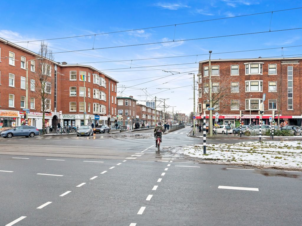 Boele van Hensbroekstraat 26, Den Haag