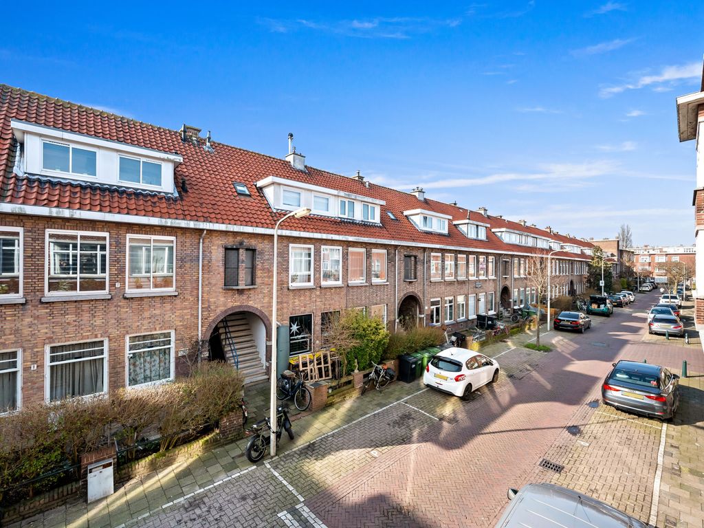 Koopmans van Boekerenstraat 64, Den Haag