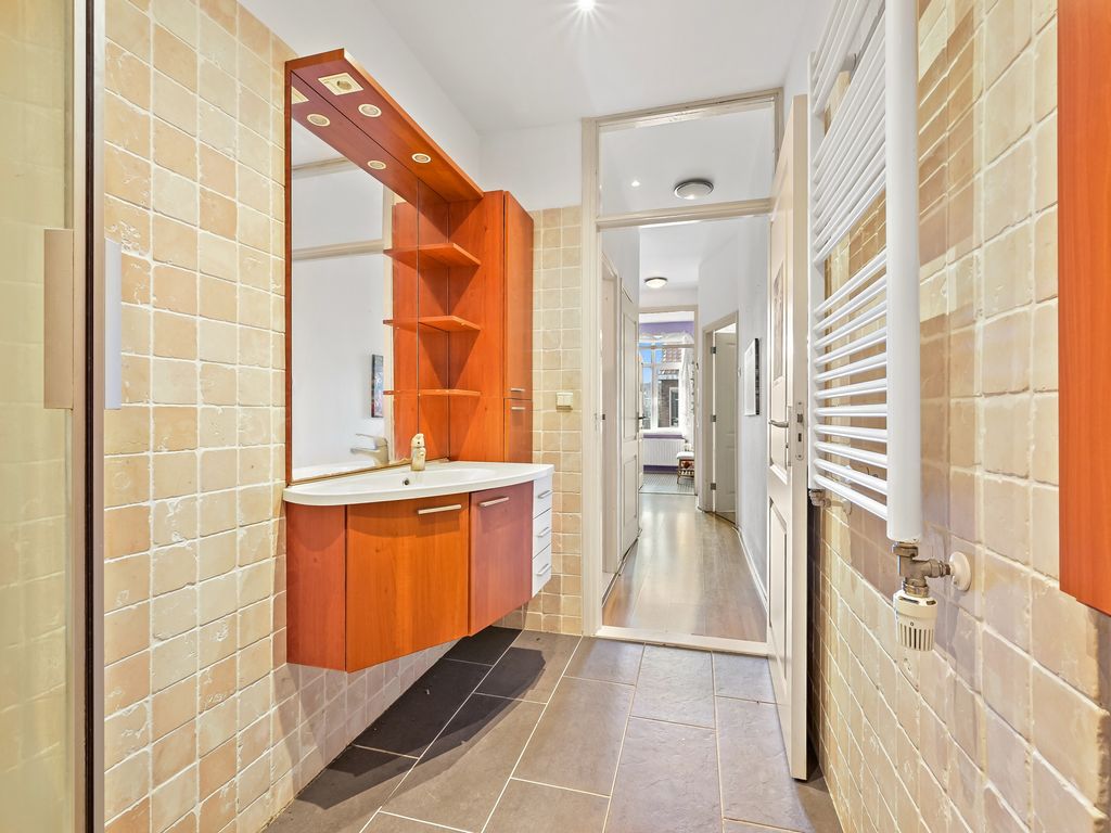 Koopmans van Boekerenstraat 64, Den Haag