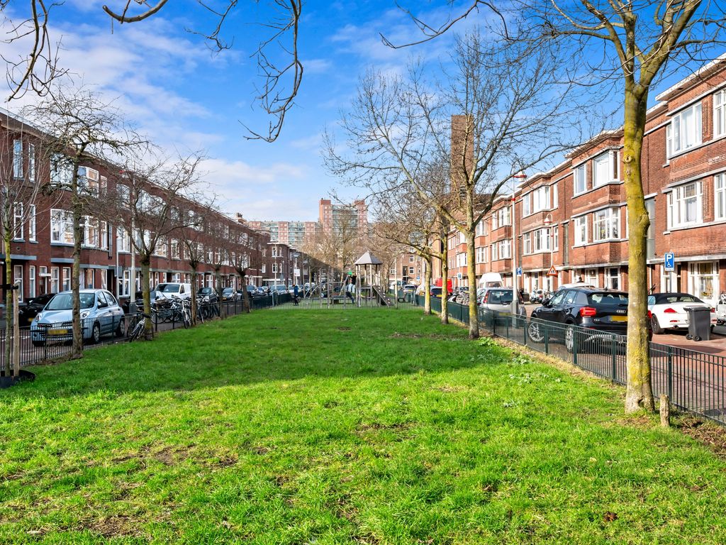 Koopmans van Boekerenstraat 64, Den Haag