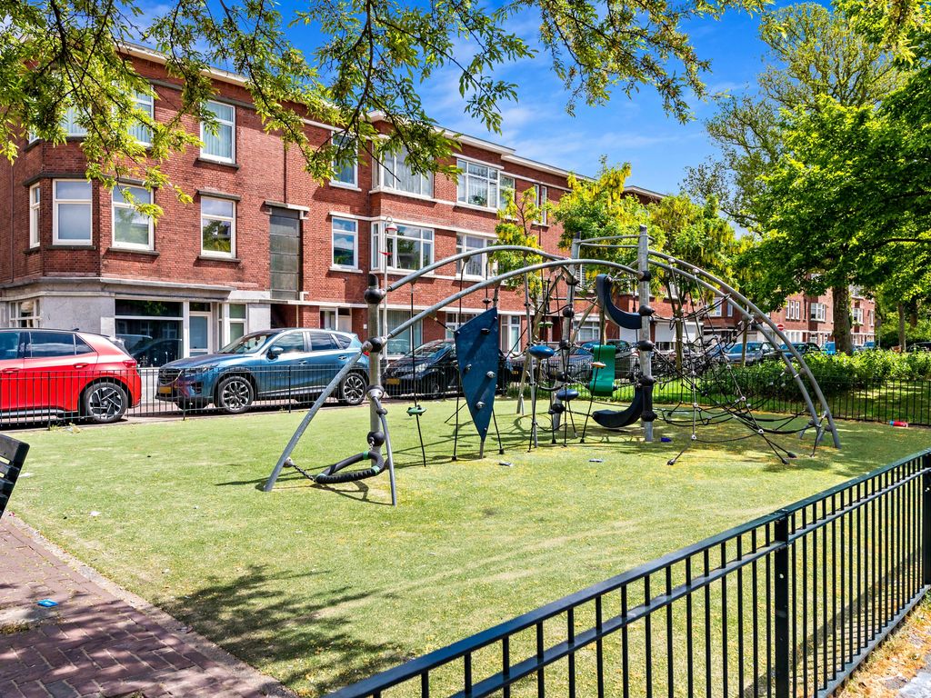 Koopmans van Boekerenstraat 25, Den Haag