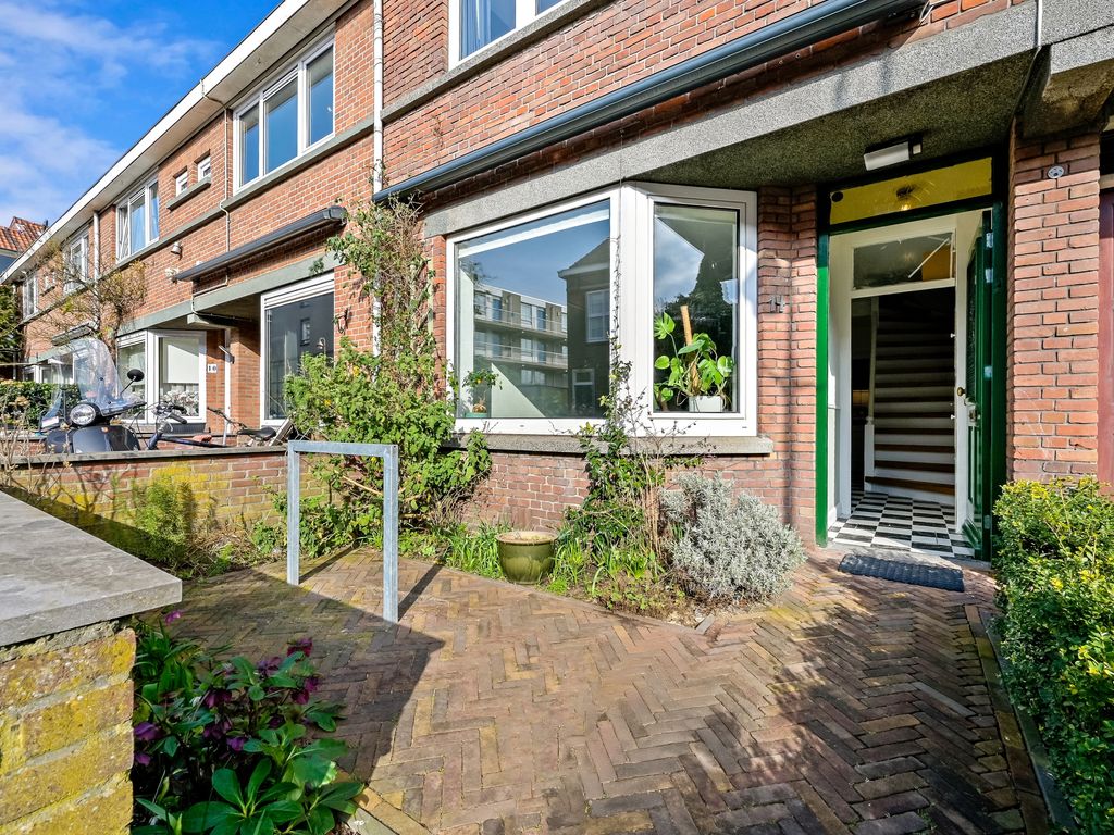 Van Oosterwijk Bruynstraat 14, Den Haag