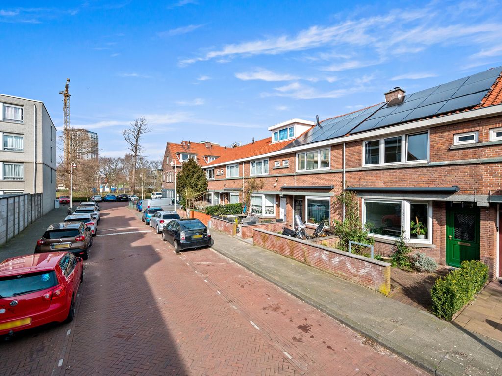 Van Oosterwijk Bruynstraat 14, Den Haag