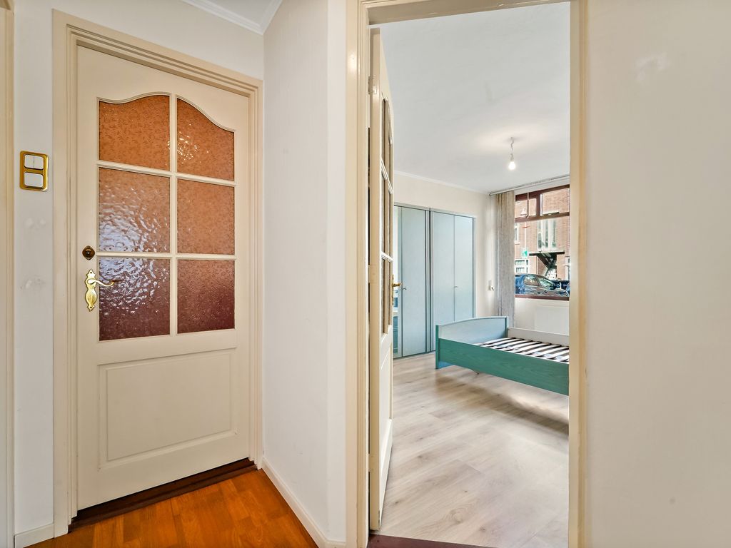 Isingstraat 102, Den Haag