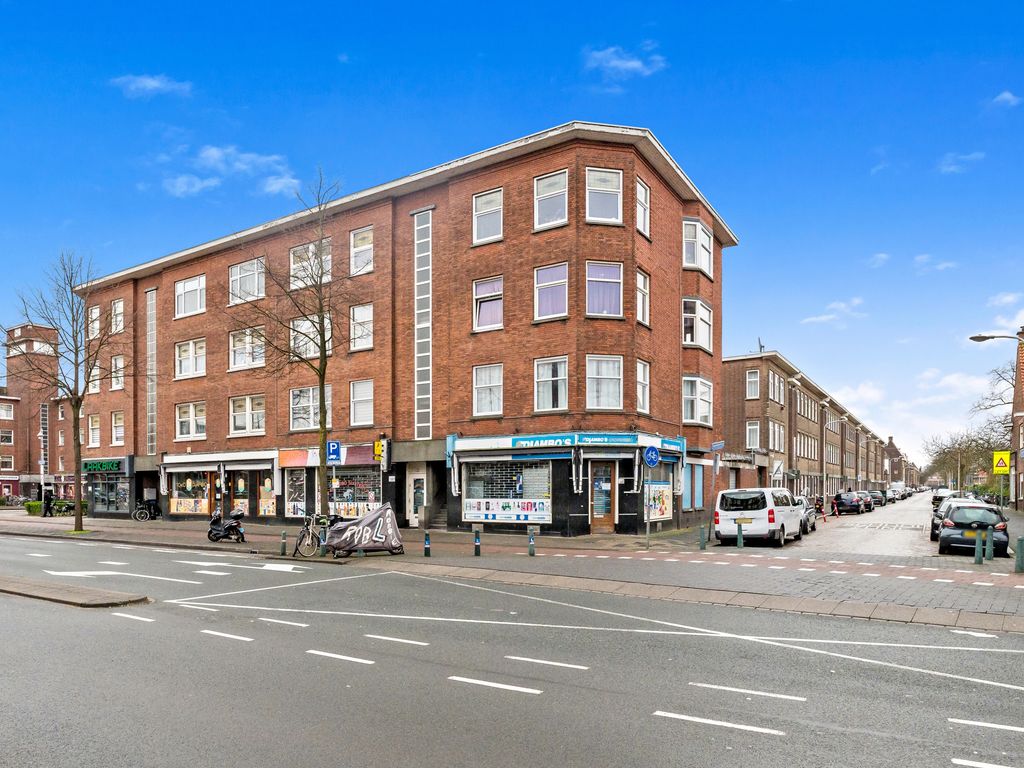 Aarnout Drostlaan 1, Den Haag