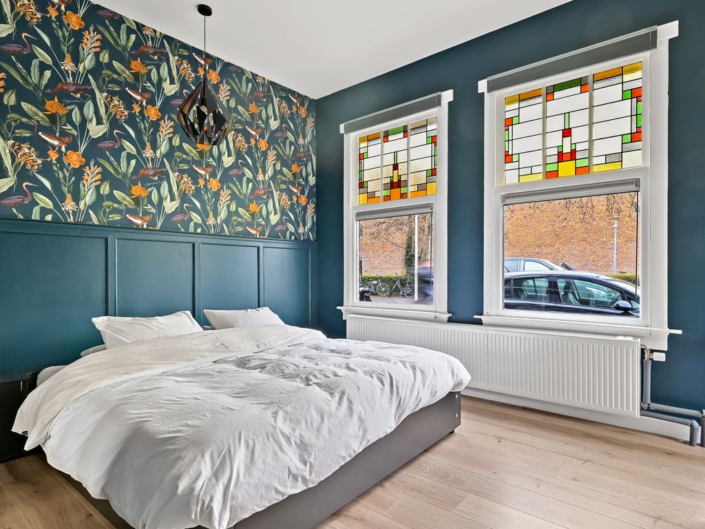 Aarnout Drostlaan 1, Den Haag