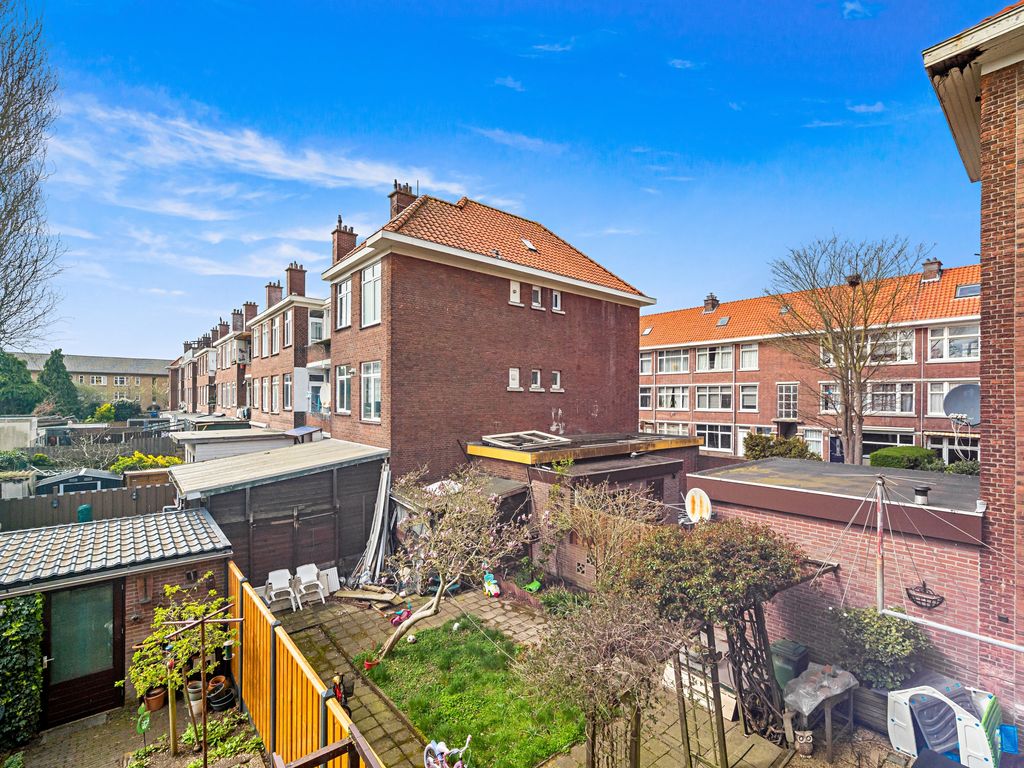 Brinckerinckstraat 90, Den Haag