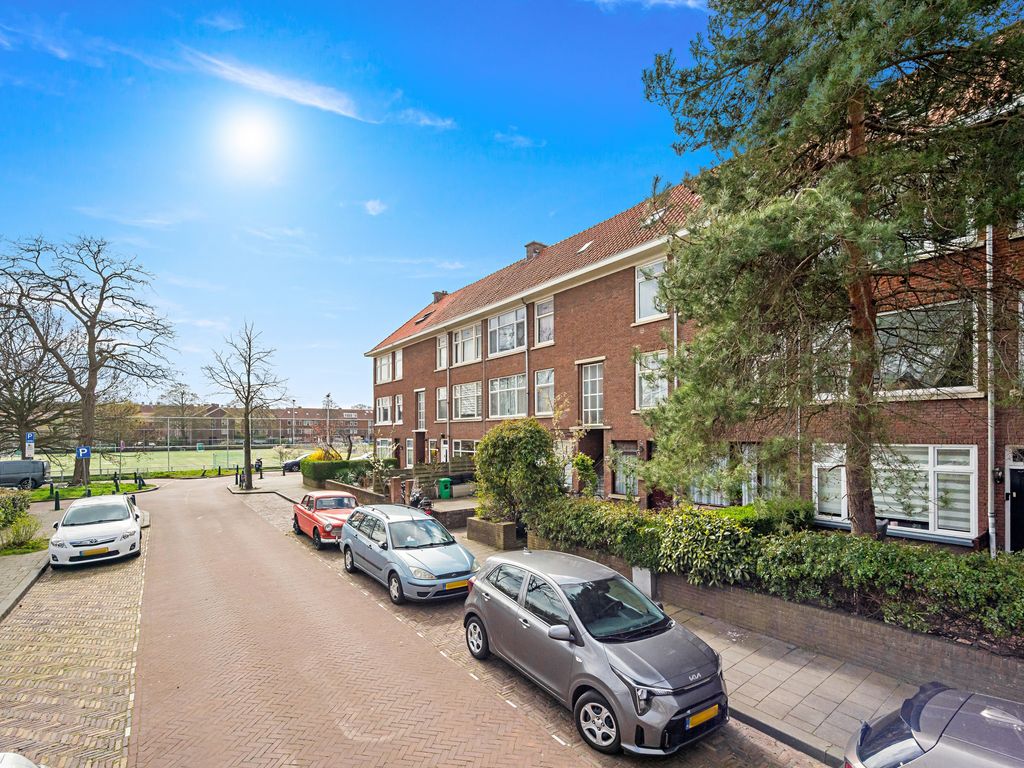 Brinckerinckstraat 90, Den Haag