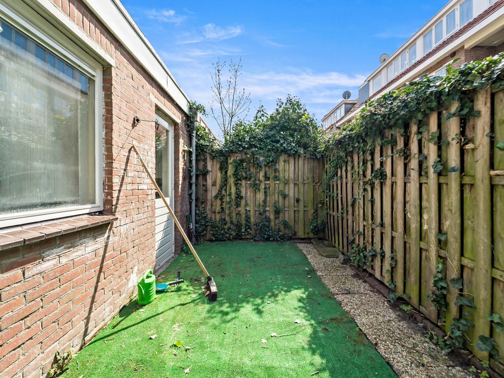 Koopmans van Boekerenstraat 49, Den Haag