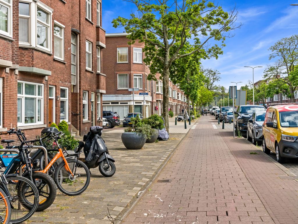 Laakkade 384, Den Haag