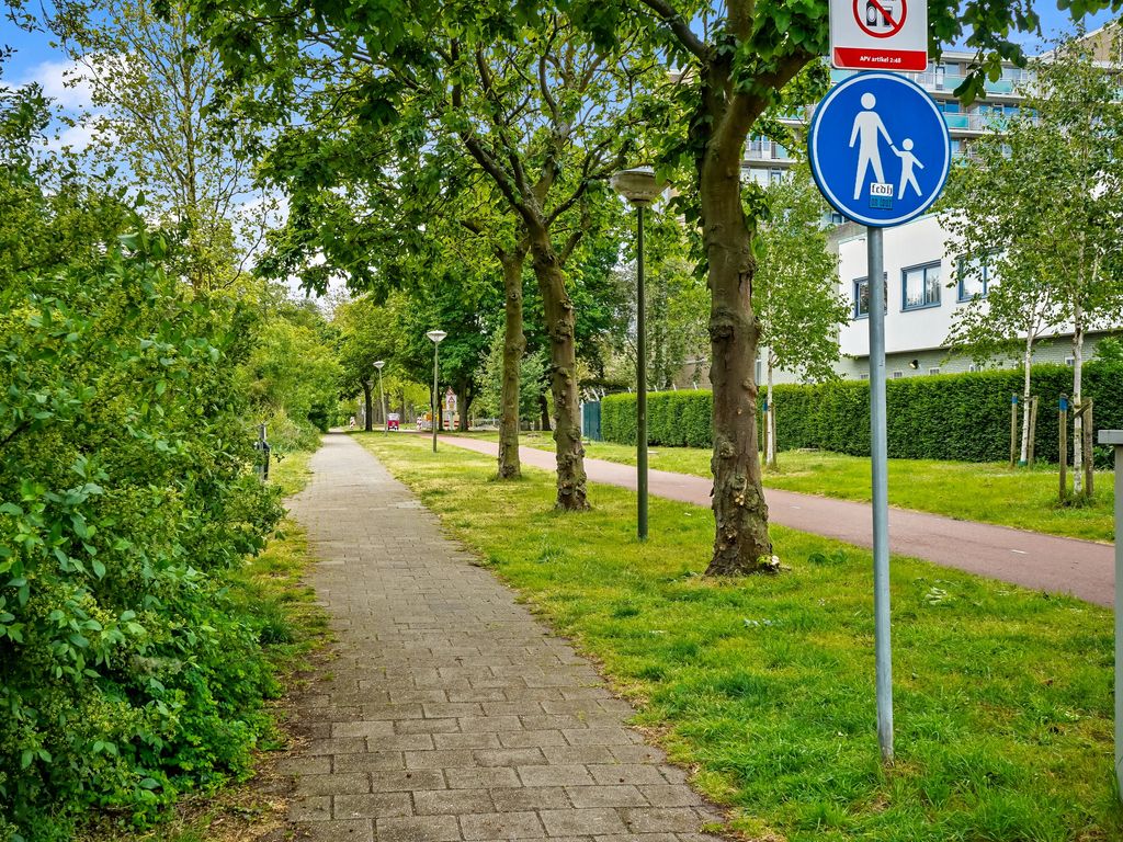 Laakkade 384, Den Haag