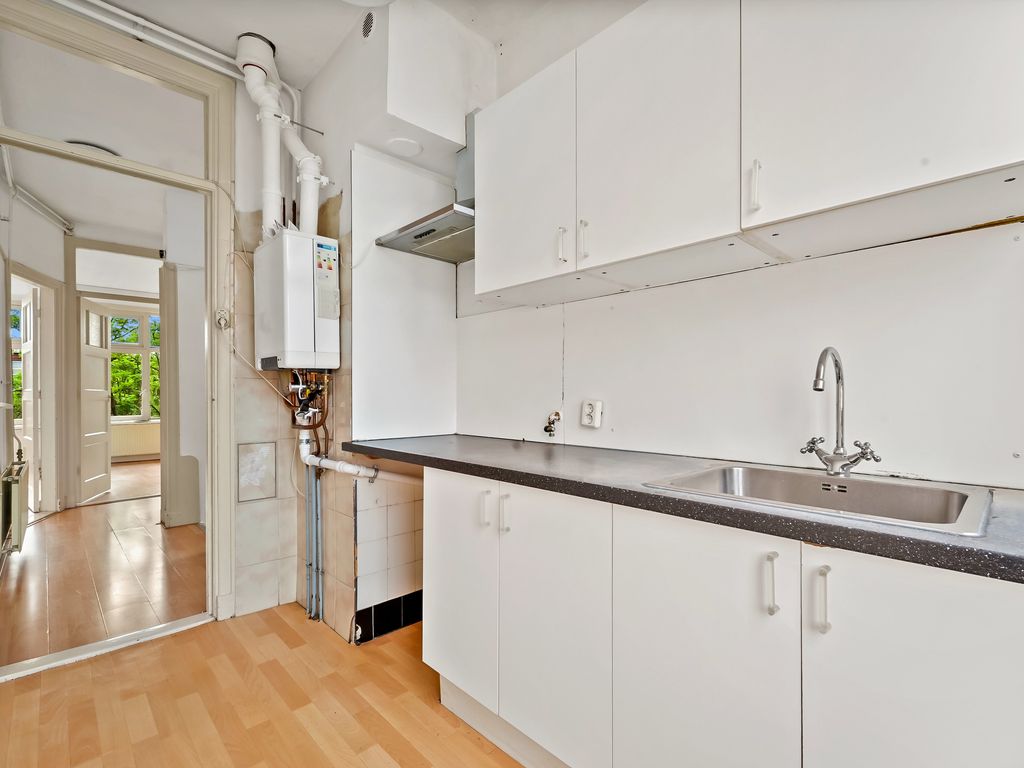 Oudemansstraat 252, Den Haag