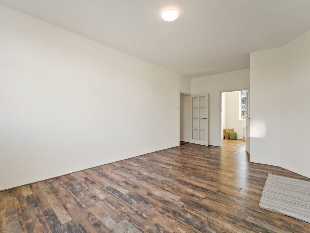 Escamplaan 6, Den Haag