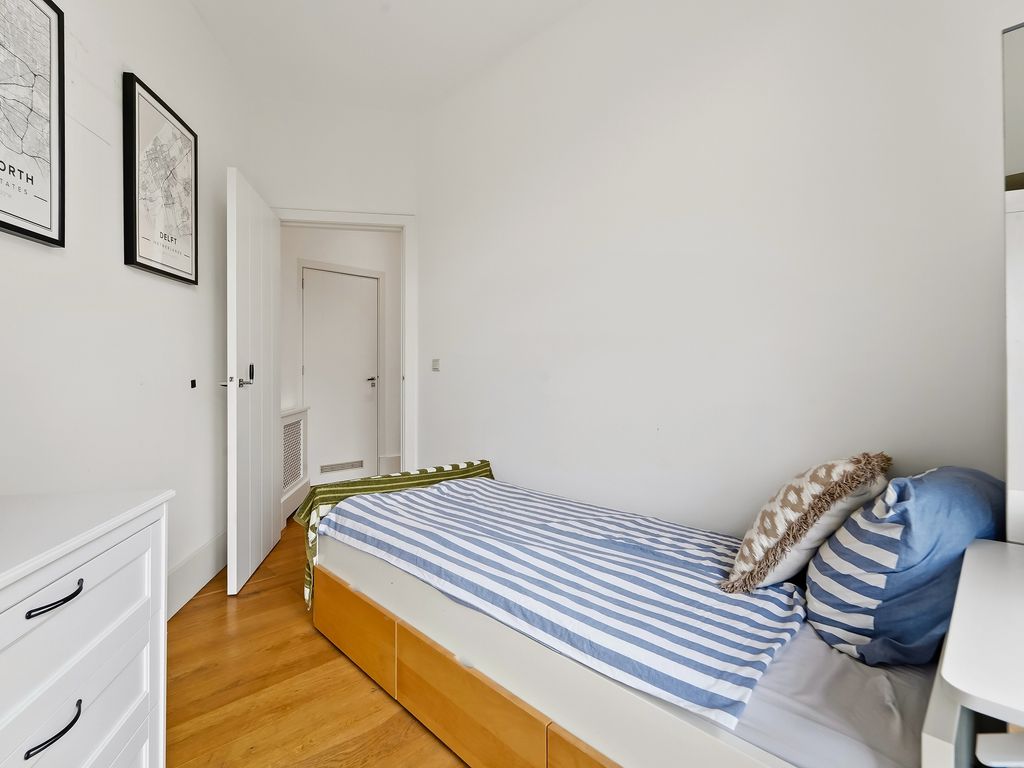 Abrikozenstraat 118A, Den Haag