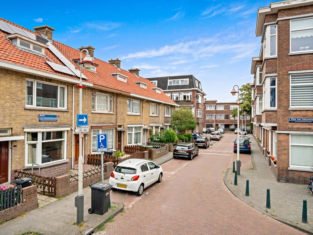 Boele van Hensbroekstraat 38, Den Haag
