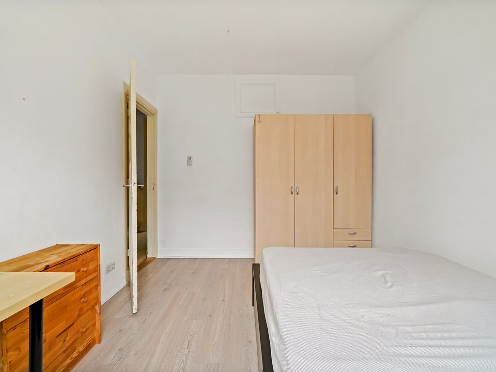 Boele van Hensbroekstraat 38, Den Haag