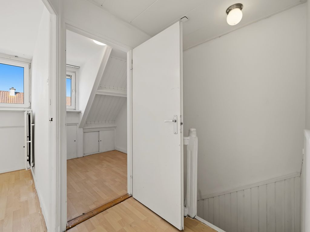 Tonystraat 32, Den Haag