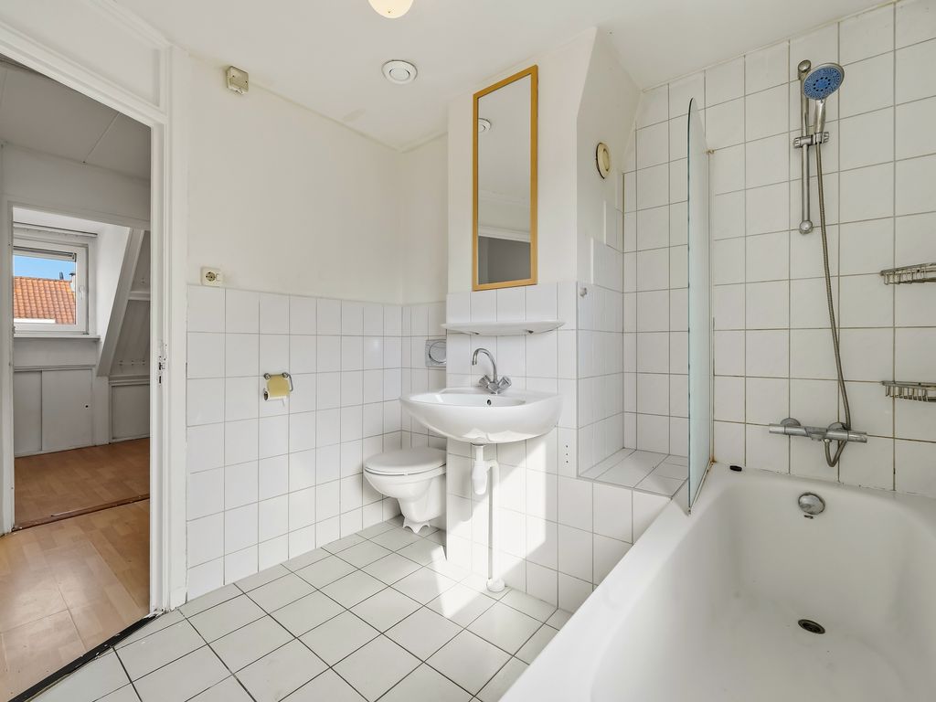 Tonystraat 32, Den Haag