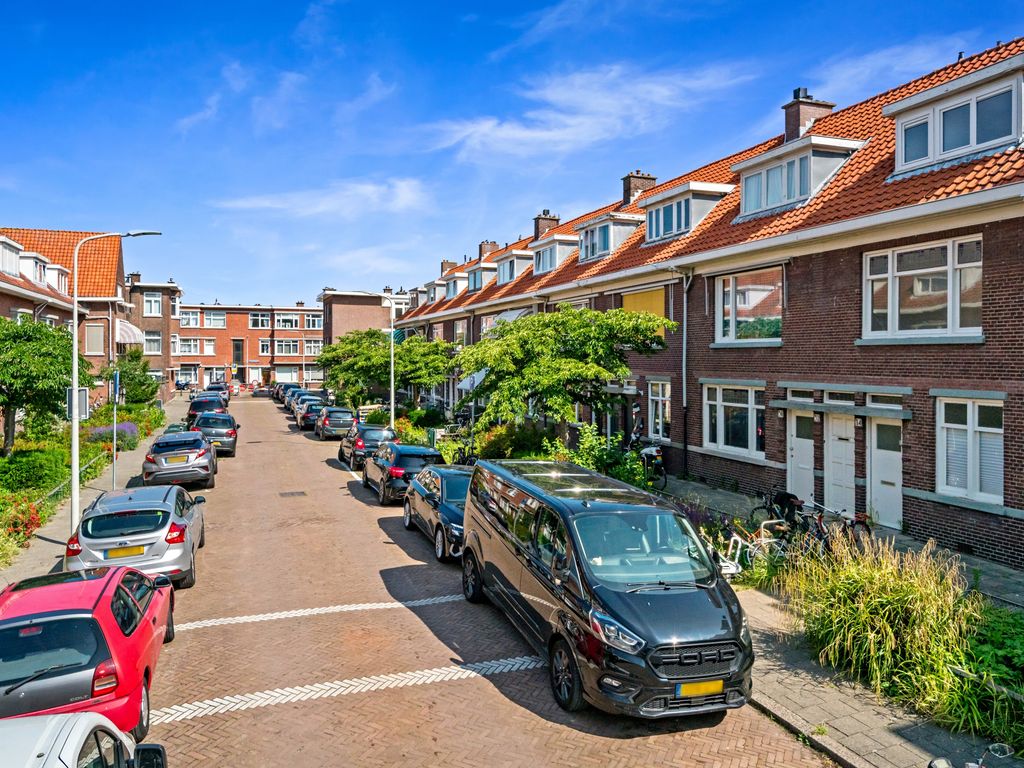 Tonystraat 32, Den Haag