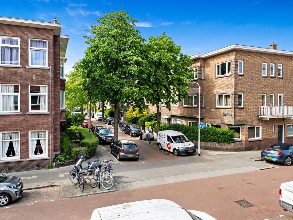 Elise Van Calcarstraat 24, Den Haag