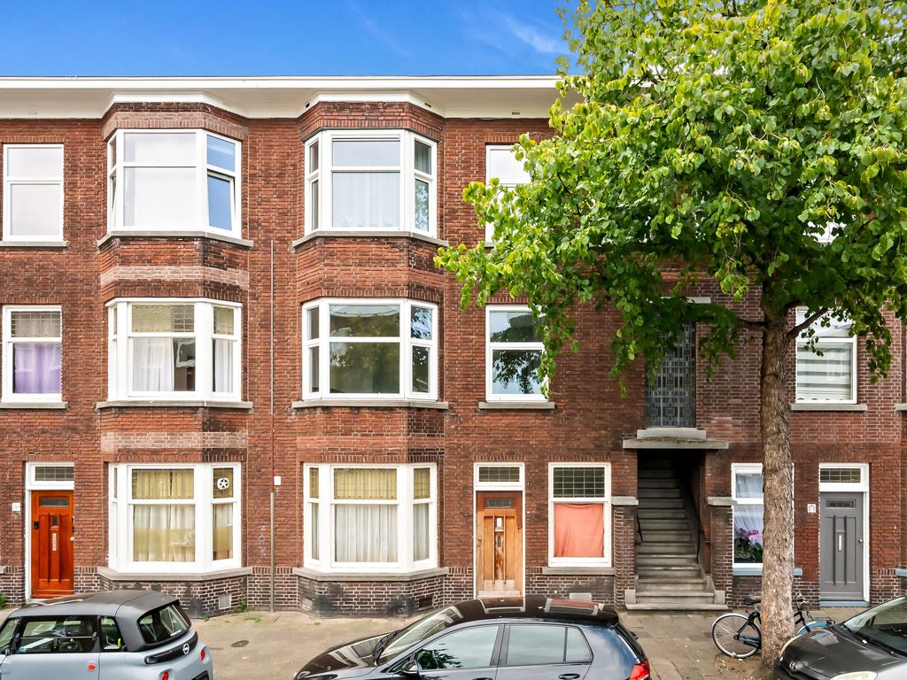 Schaarsbergenstraat 162, Den Haag