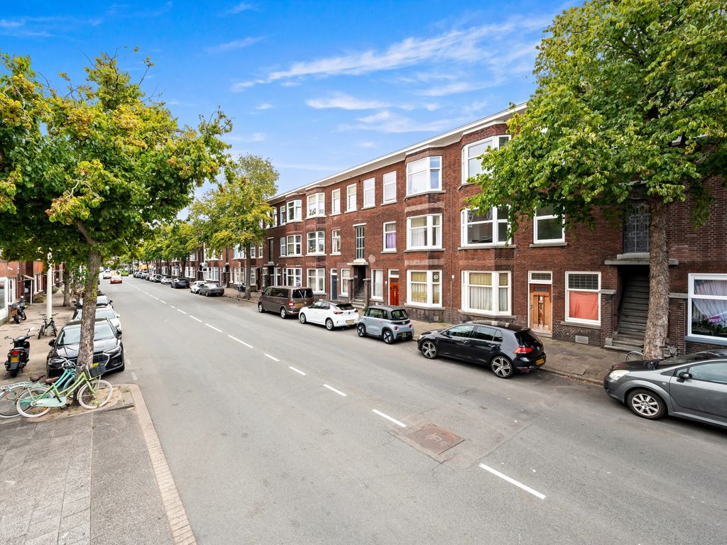 Schaarsbergenstraat 162, Den Haag