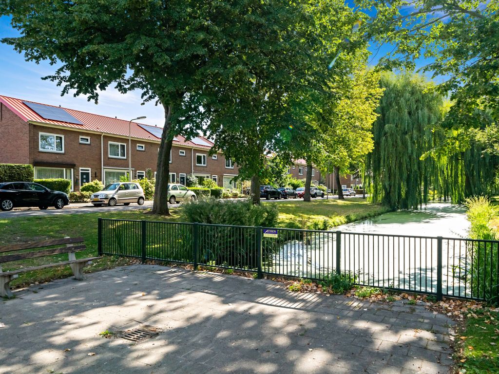 Het Tolland 114, Wateringen