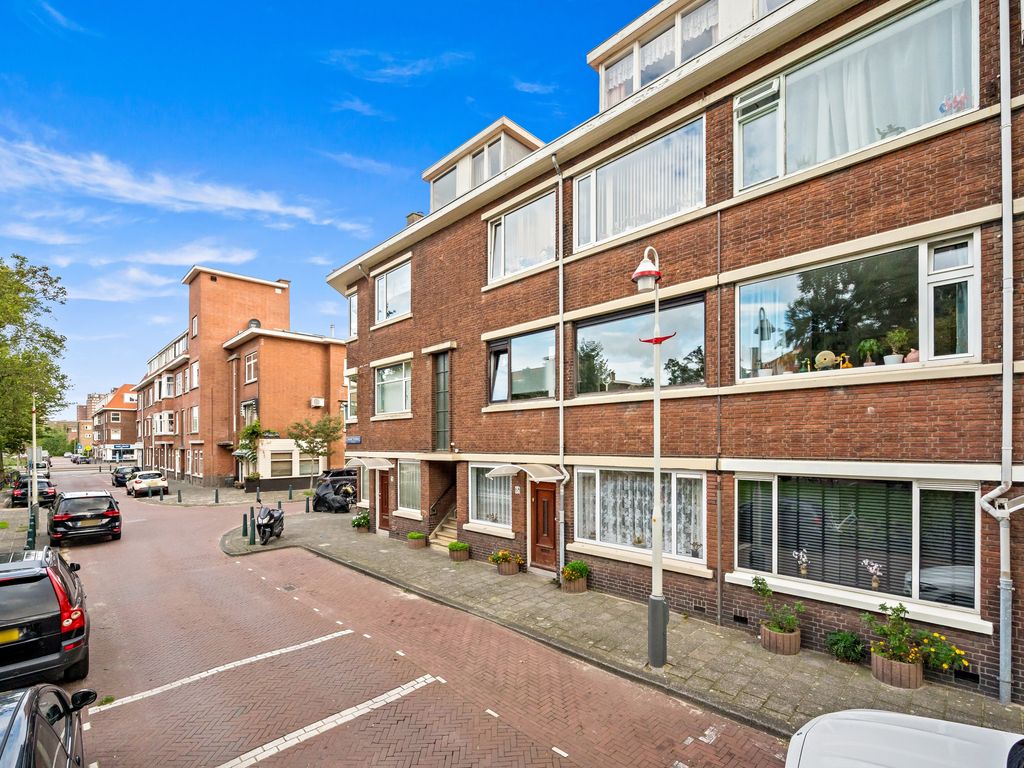 Aarnout Drostlaan 68, Den Haag