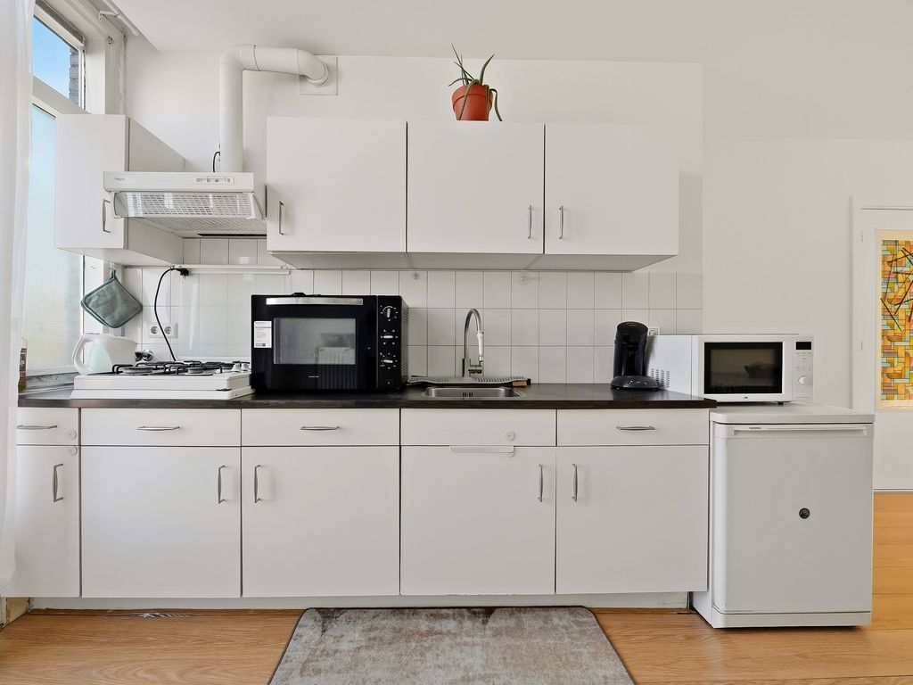 Linnaeusstraat 9, Den Haag