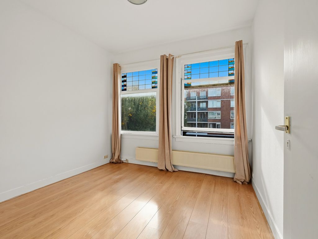 Linnaeusstraat 9, Den Haag