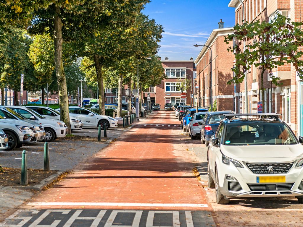 Linnaeusstraat 9, Den Haag