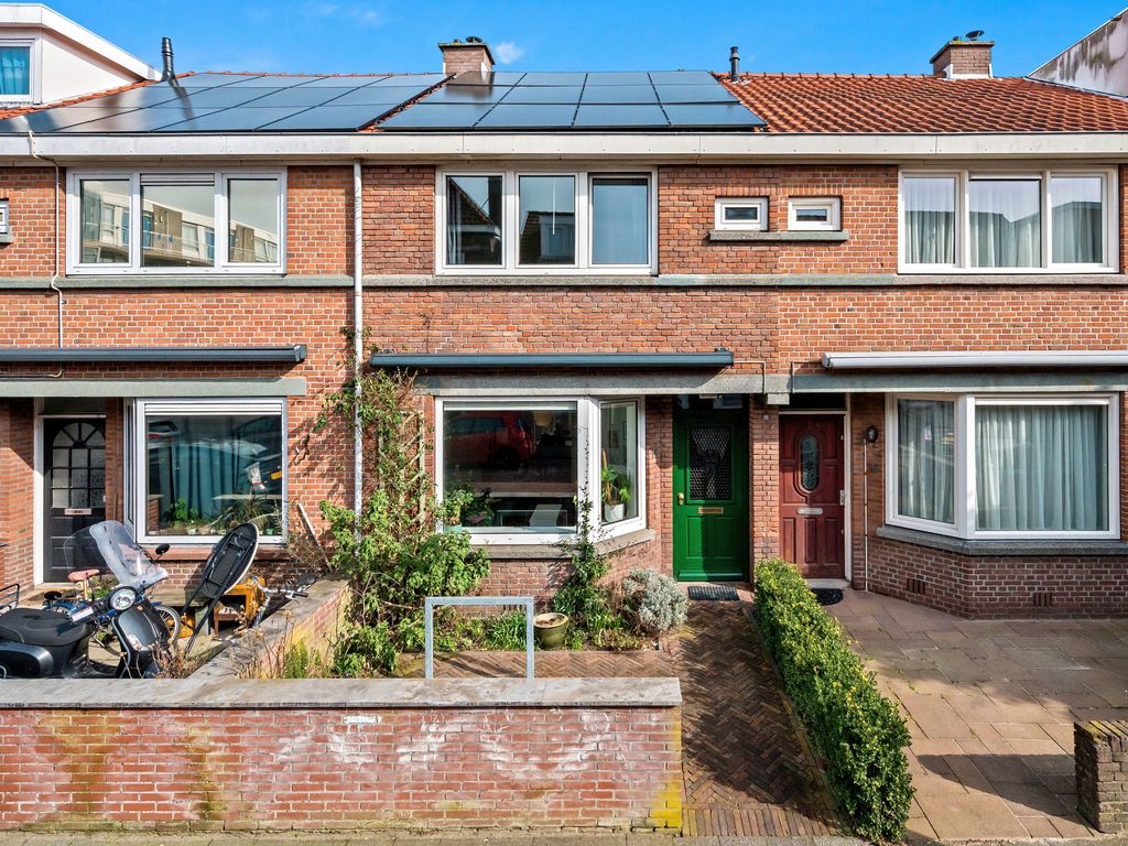 Van Oosterwijk Bruynstraat 14, Den Haag