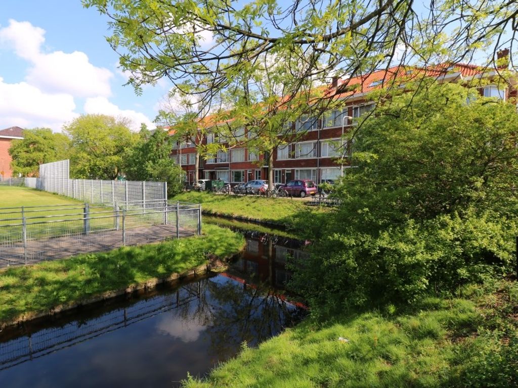 Bragastraat 108, 's-Gravenhage