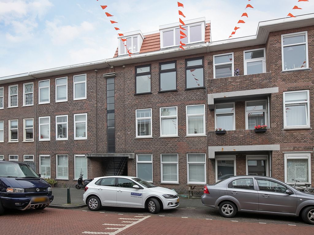 Pluvierstraat 366, 's-Gravenhage