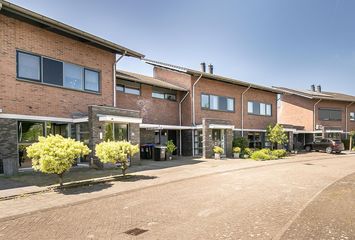 Walraven van Hallstraat 50, ZWIJNDRECHT