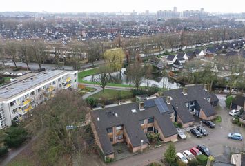 Stenen-bogerd 7, HENDRIK-IDO-AMBACHT