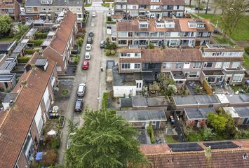 Burgemeester G.H. Dercksenstraat 13, HEERJANSDAM