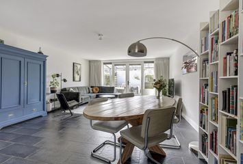 Oeverwal 13, HENDRIK-IDO-AMBACHT