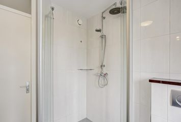 Oeverwal 13, HENDRIK-IDO-AMBACHT