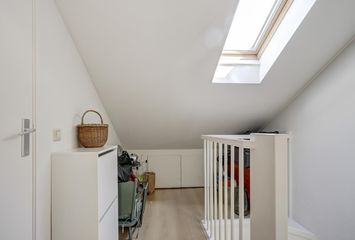 Oeverwal 13, HENDRIK-IDO-AMBACHT