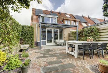 Oeverwal 13, HENDRIK-IDO-AMBACHT