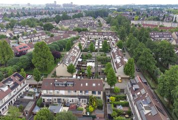 Willy Sluiterstraat 17, HENDRIK-IDO-AMBACHT