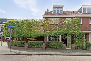 Oranjestraat 32, HENDRIK-IDO-AMBACHT